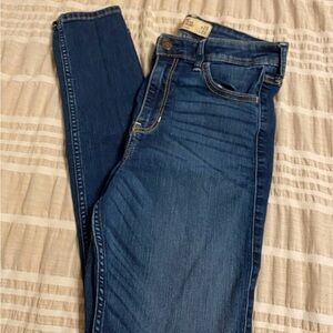 Hollister Women's Dark Blue Skinny Jeans High Rise